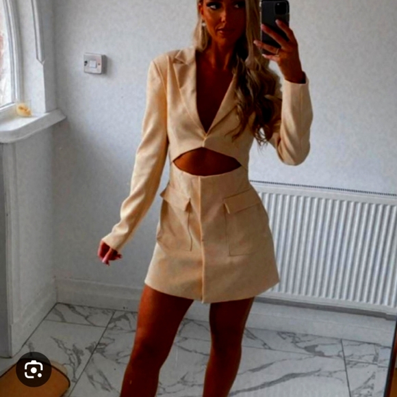 MAD FOR LOVE WOMEN'S CUT OUT BLAZER DRESS SIZE SMALL - Picture 1 of 9